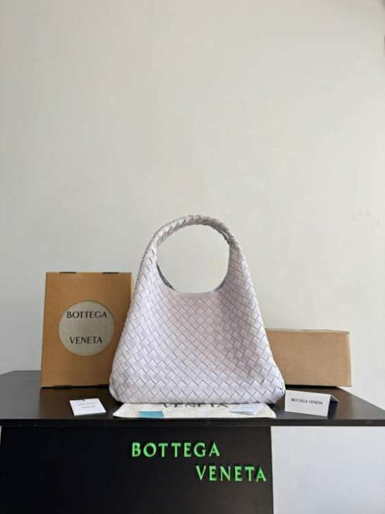 Picture of Bottega Veneta Handbags _SKUfw225797366fw